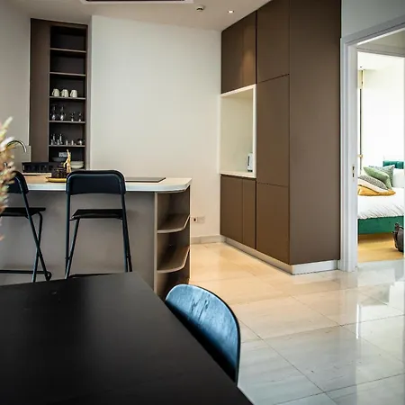 Apartman Luxury 2br Center 360 With Pool, Gym, Sauna Nicosia