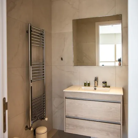 Luxury 2br Center 360 With Pool, Gym, Sauna Apartman Nicosia