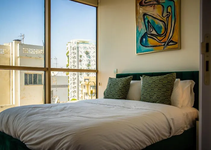 Luxury 2br Center 360 With Pool, Gym, Sauna Λευκωσία