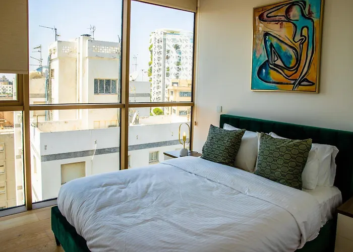 Luxury 2br Center 360 With Pool, Gym, Sauna Διαμέρισμα