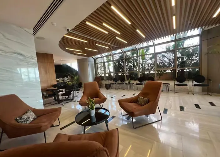 Luxury 2br Center 360 With Pool, Gym, Sauna Διαμέρισμα *