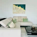 Апартаменты Luxury 2br Center 360 With Pool, Gym, Sauna *