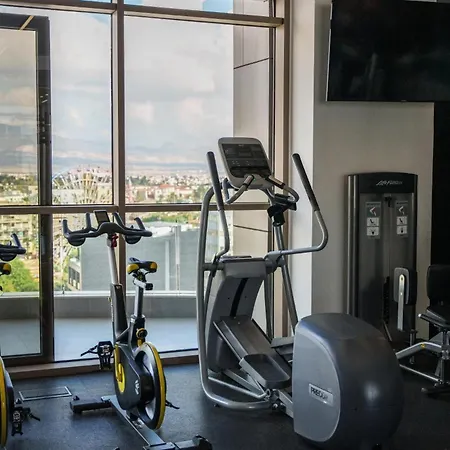 Διαμέρισμα Luxury 2br Center 360 With Pool, Gym, Sauna *