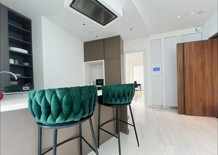 Appartement Luxury 2br Center 360 With Pool, Gym, Sauna *