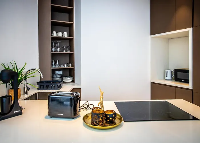 Luxury 2br Center 360 With Pool, Gym, Sauna Nicosie