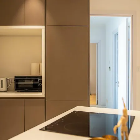 Luxury 2br Center 360 With Pool, Gym, Sauna דירה *